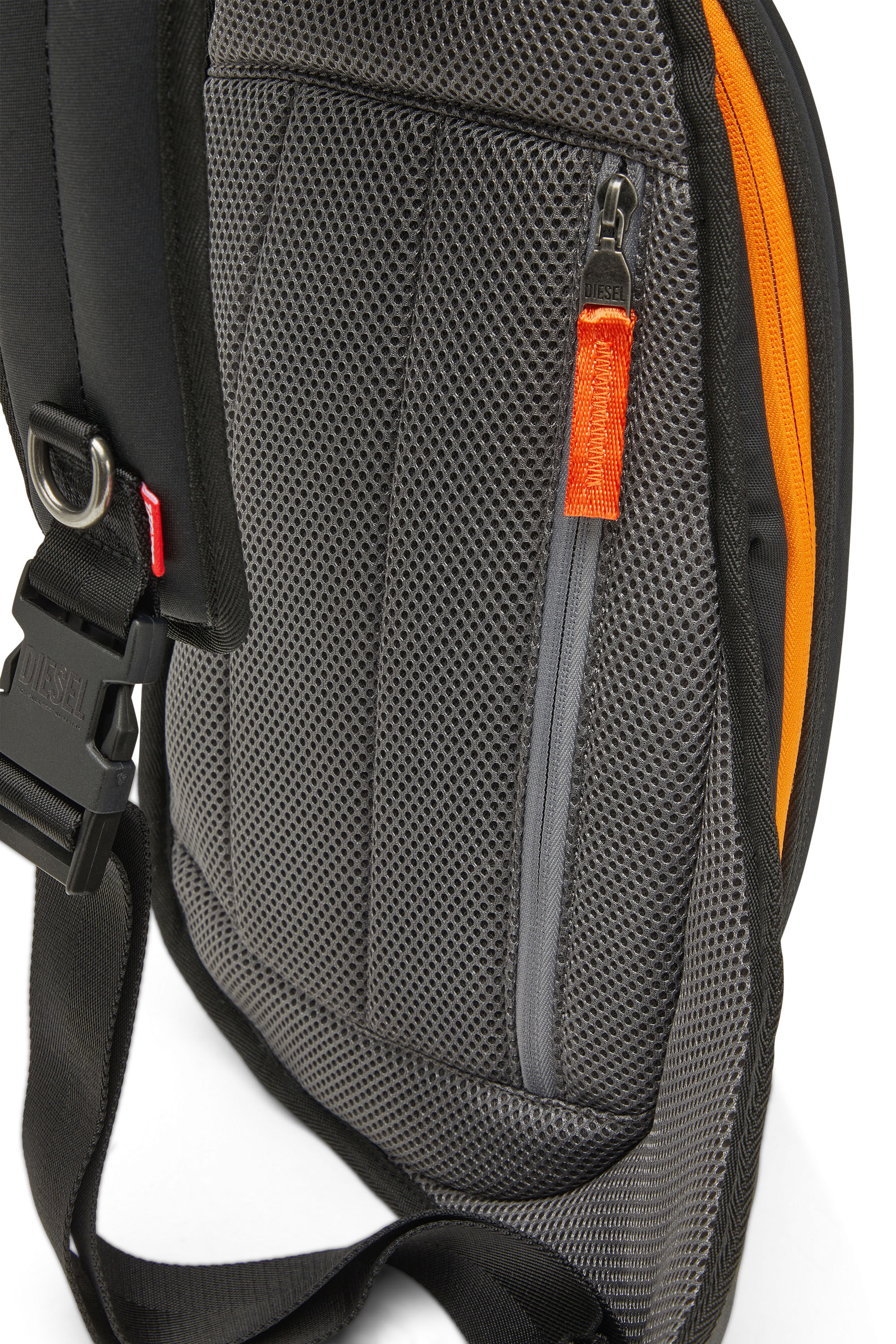 Diesel - 1DR-POD SLING BAG, Black - Image 2