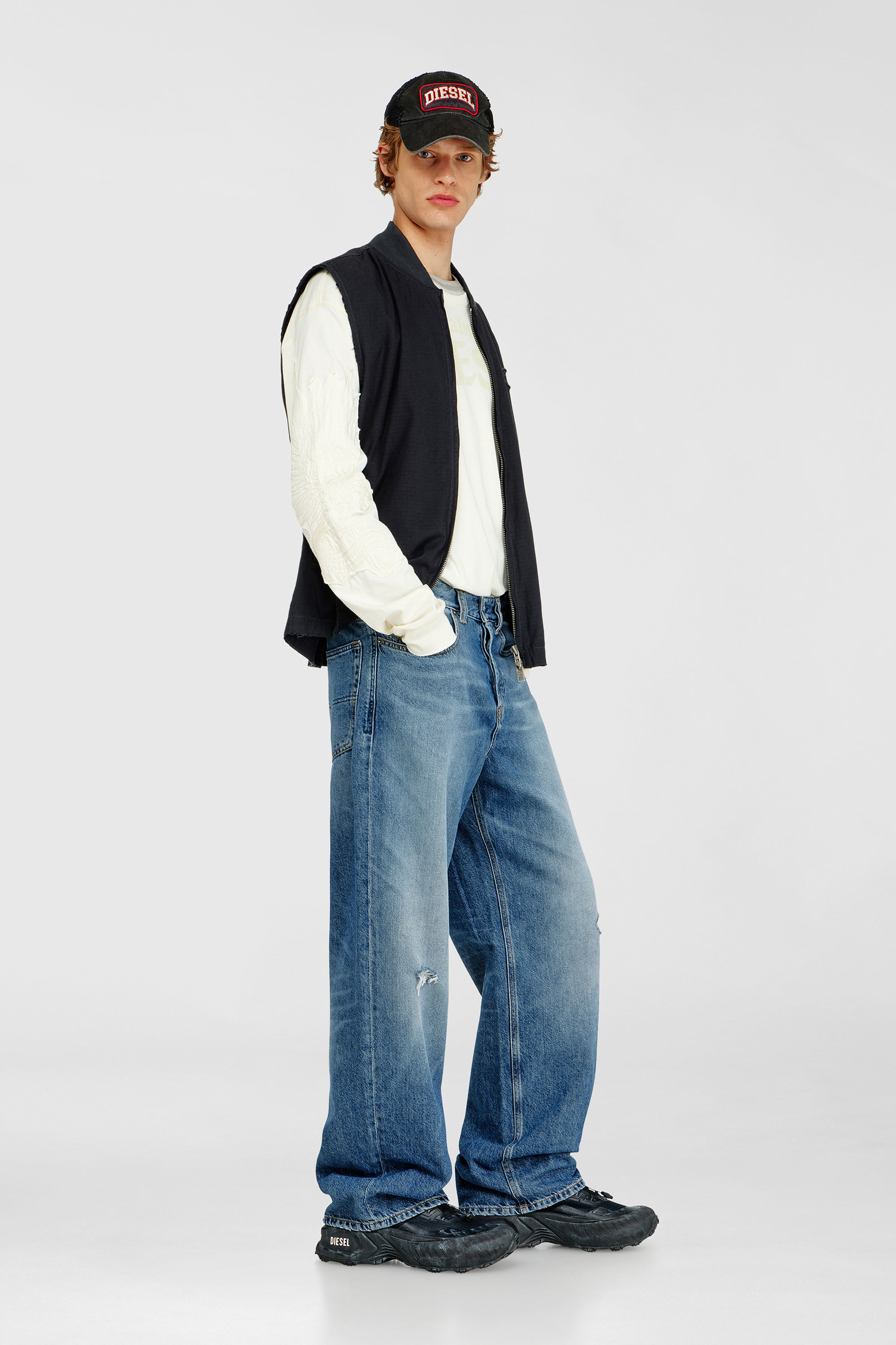 Diesel - Man's Relaxed Jeans 2001 D-Macro 09P61, Medium blue - 1