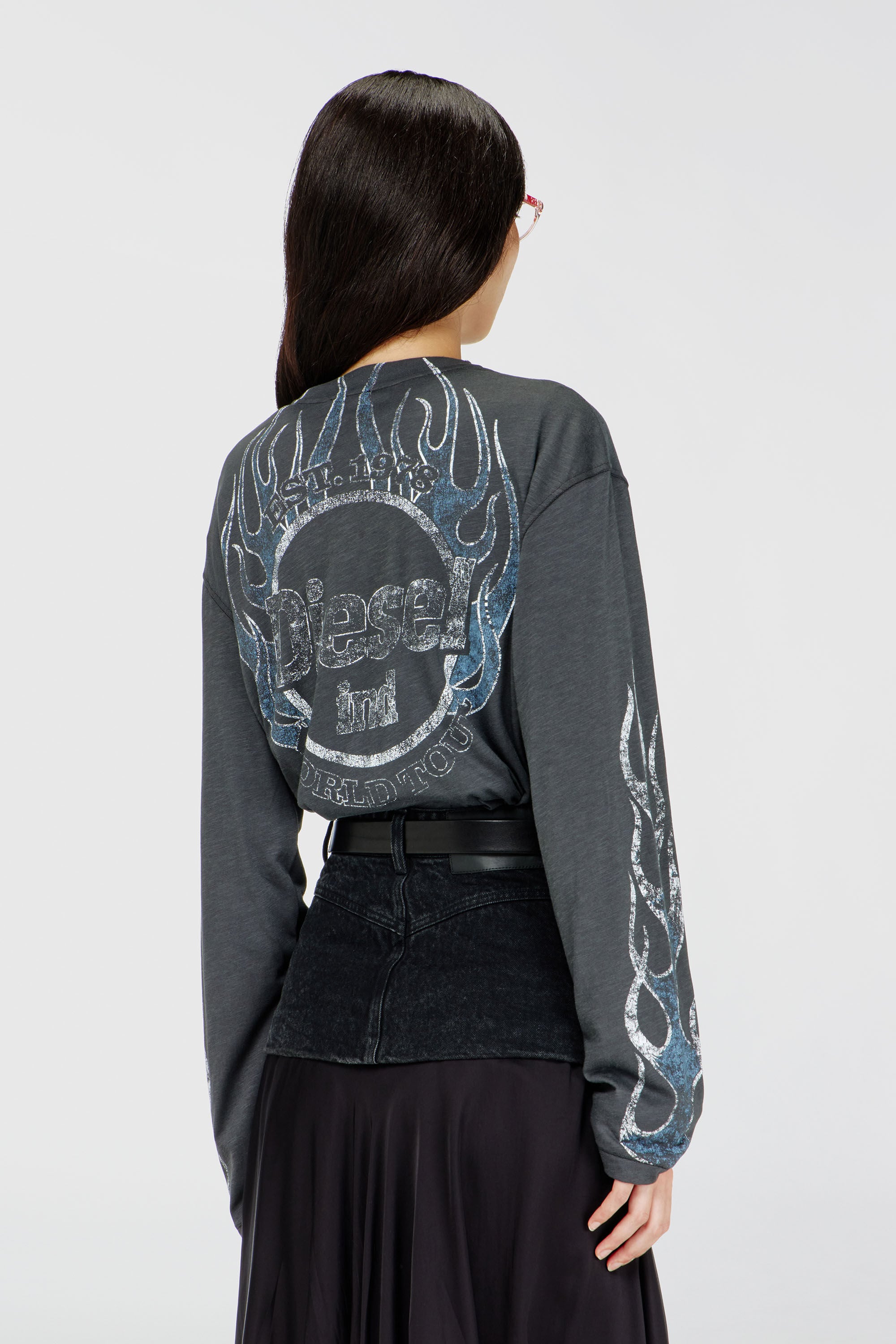Diesel - T-HILARY-LS-B3, Woman's Long-sleeve T-shirt in slub jersey with crack print in Dark grey - 3