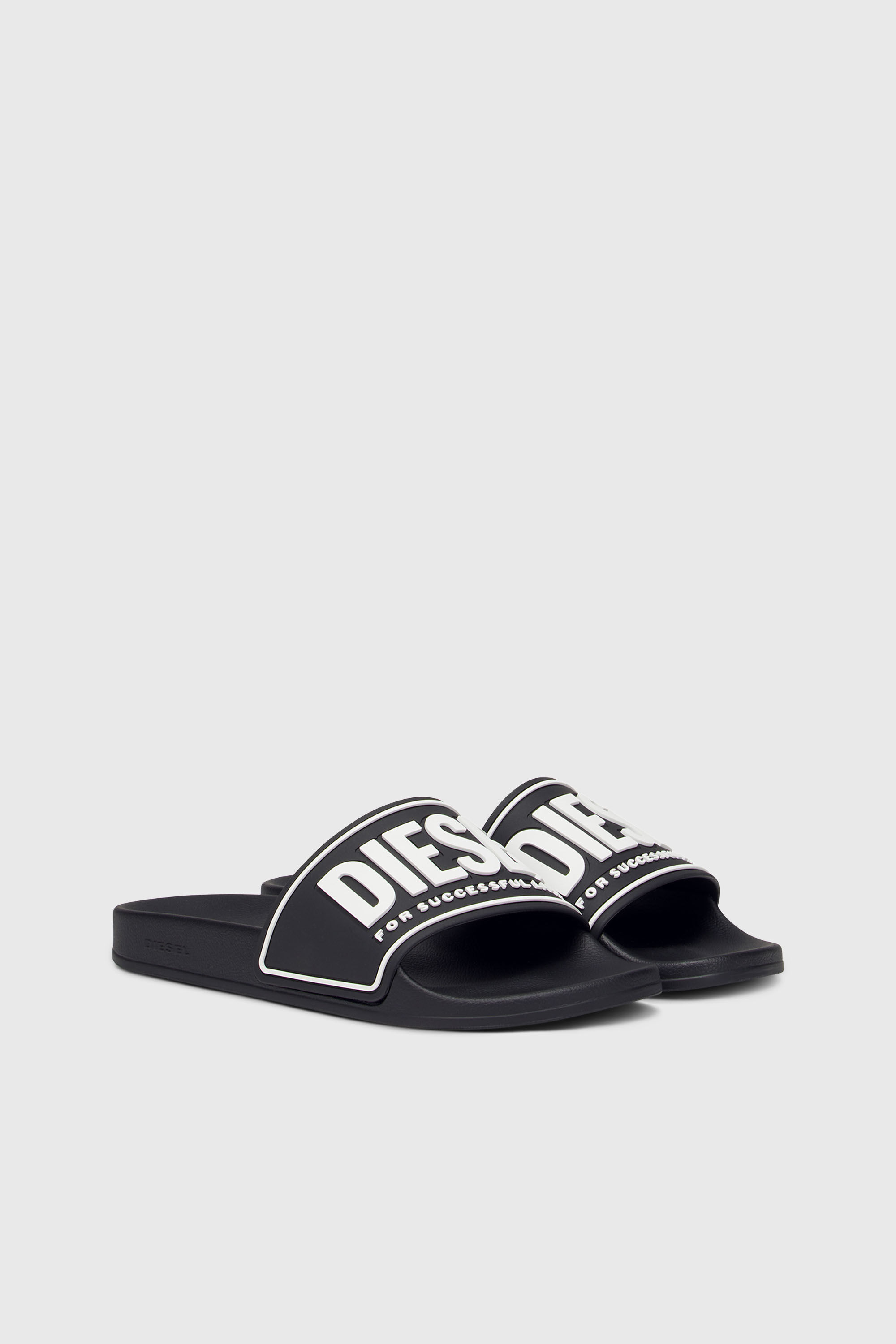Diesel - SA-MAYEMI CC W, Woman's Sa-Mayemi-Rubber slides with embossed logo in Black - 2