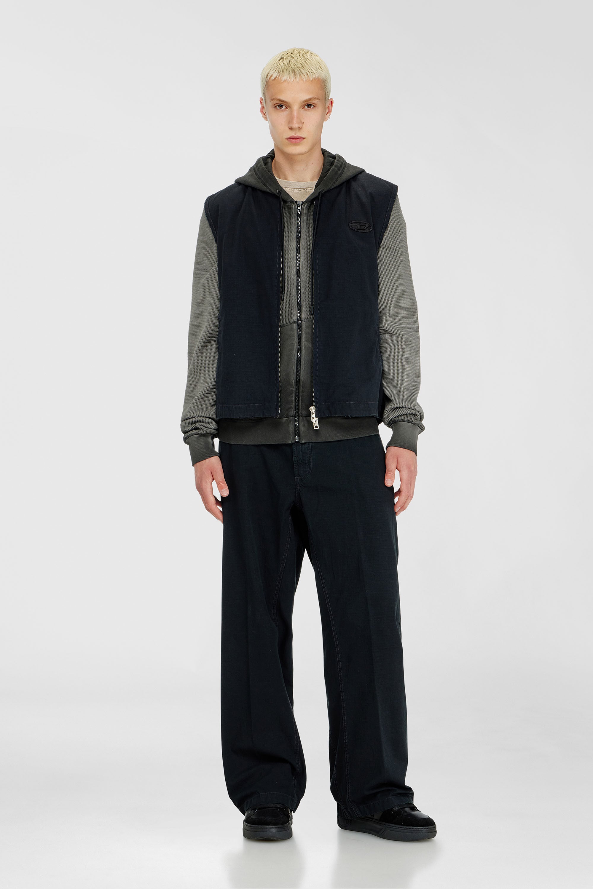Diesel - J-TYPE-CO-SL, Man's Cotton ripstop vest with Oval D patch in Black - 1