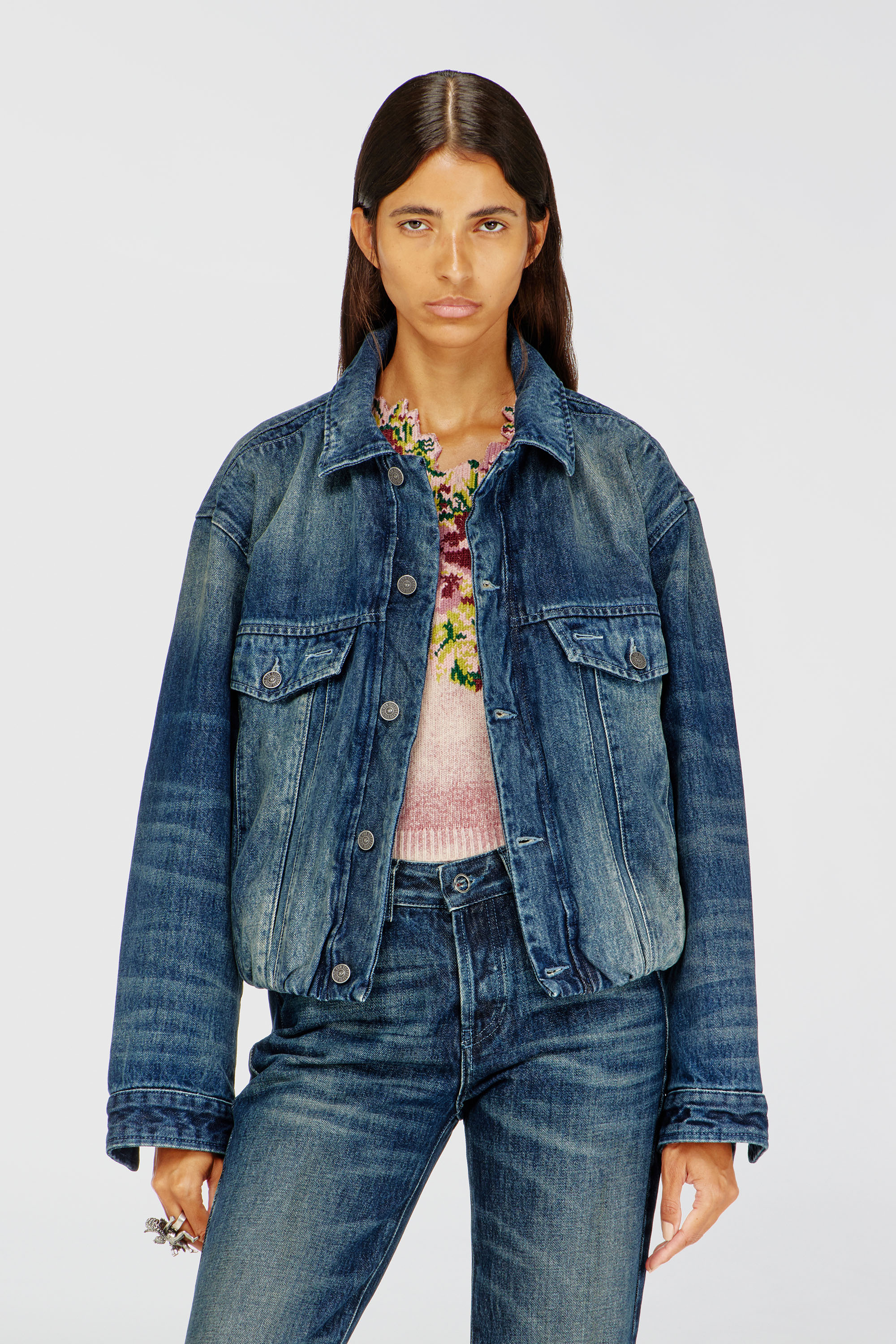Diesel - DE-MORVI-FSJ, Woman's Elasticated trucker jacket in denim in Medium blue - 3