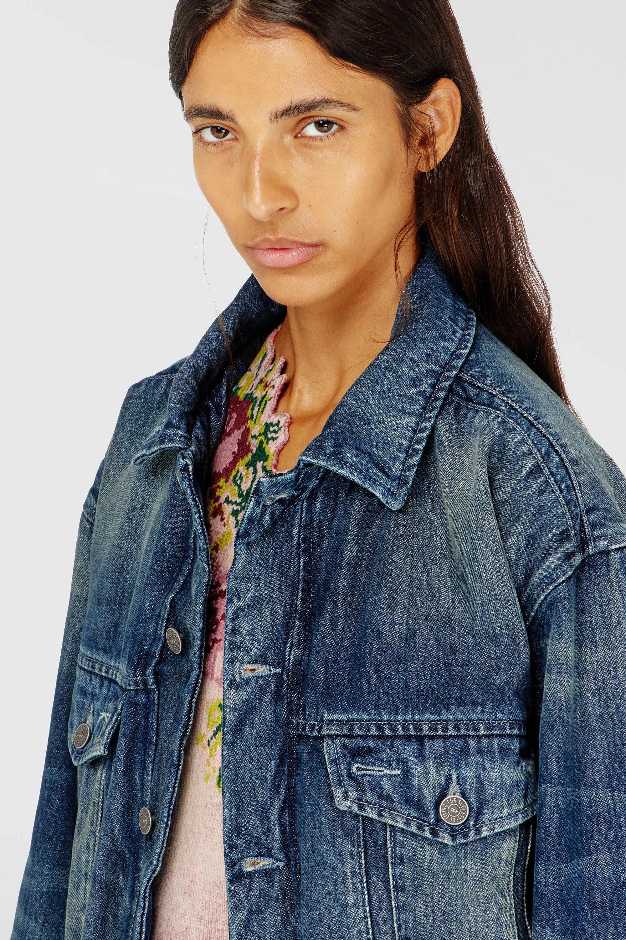 Diesel - DE-MORVI-FSJ, Woman's Elasticated trucker jacket in denim in Medium blue - 5
