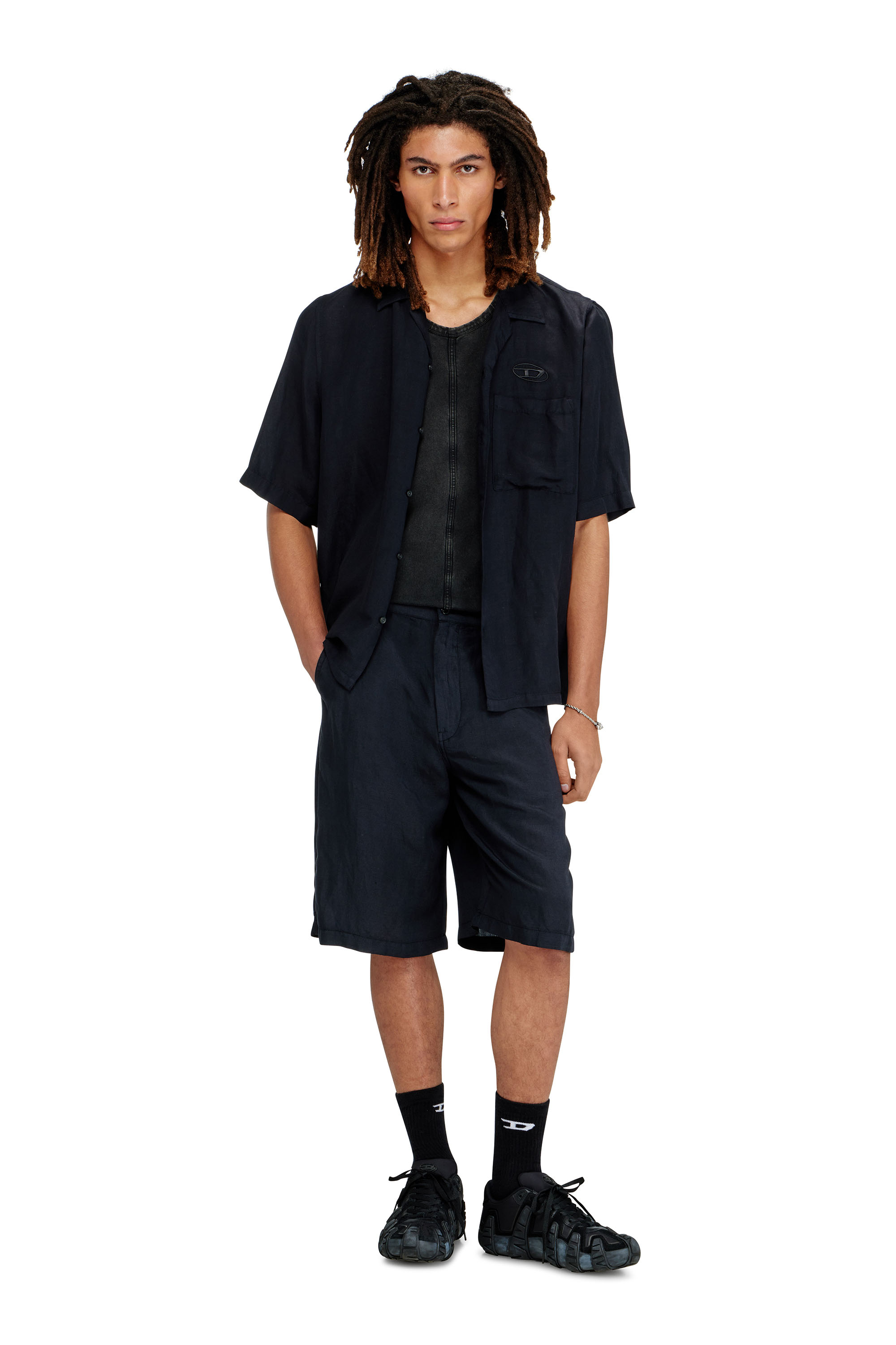 Diesel - P-HANT-CHINO-SHORT-PGBS, Man's Bermuda shorts in garment-dye linen blend in Black - 2