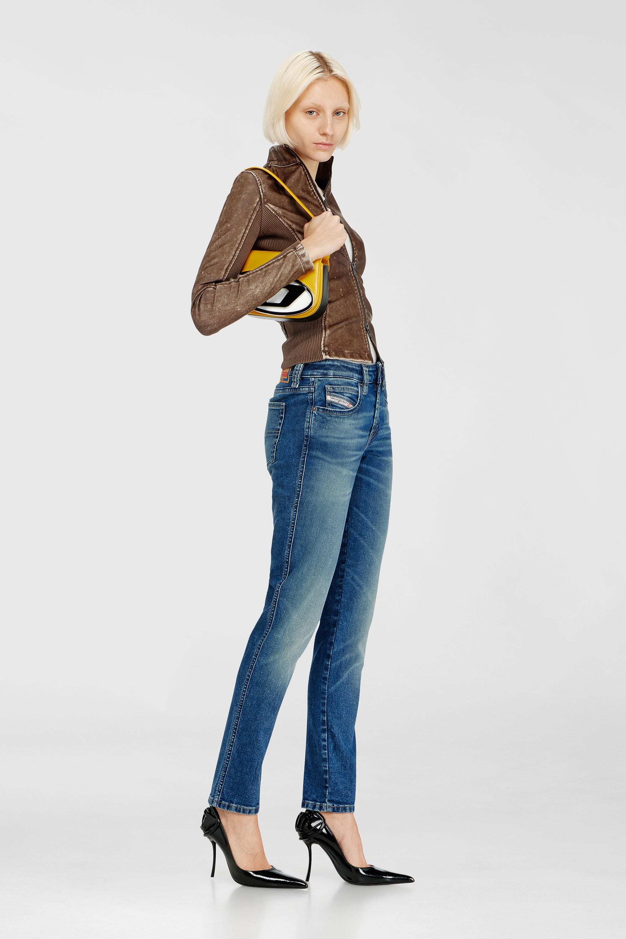 Diesel - Woman's Slim Jeans 1992 D-Jiann 0DBEE, Medium blue - 2