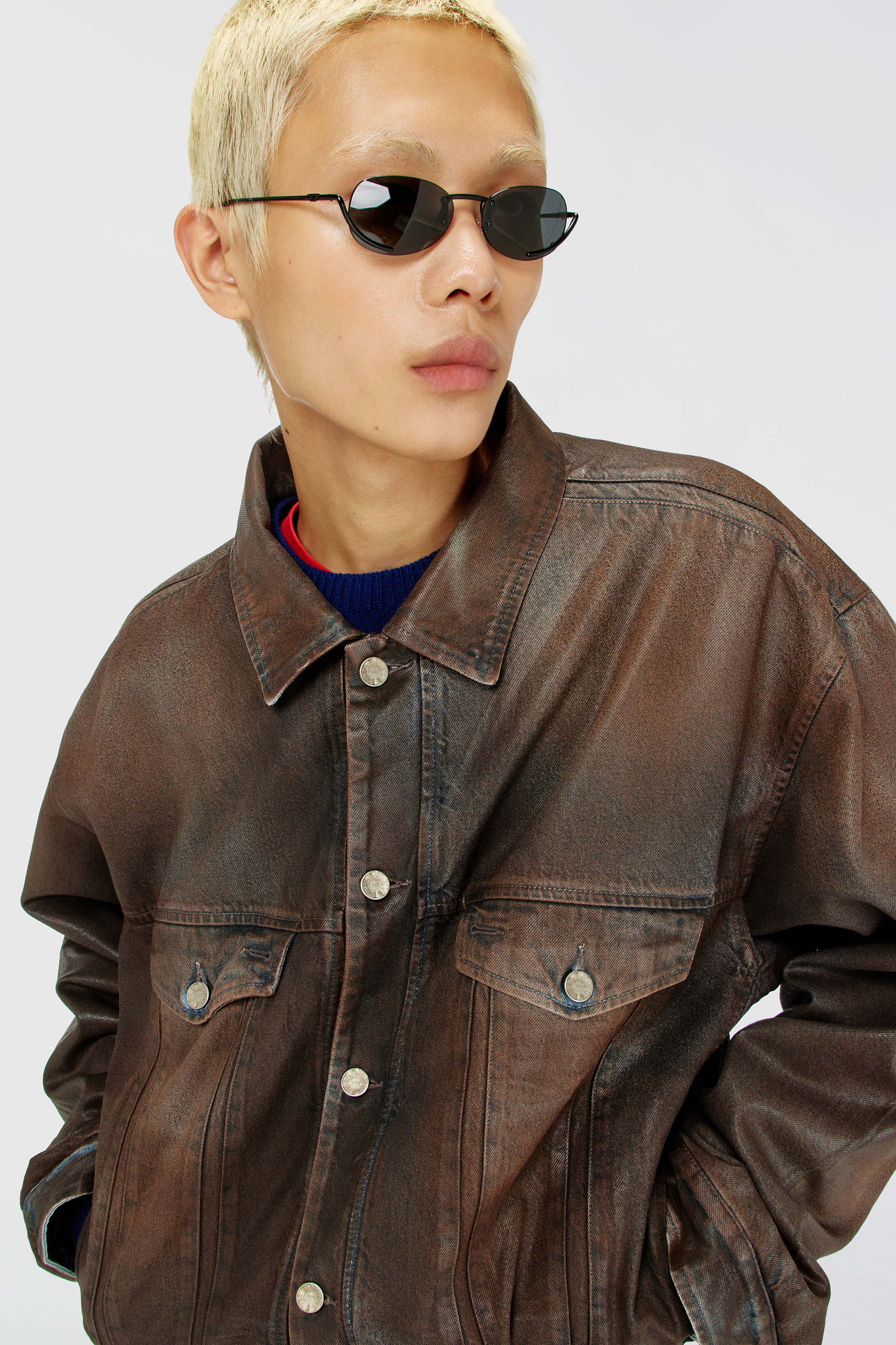 Diesel - D-MORVI-S, Unisex's Trucker jacket in coated denim in null - 4