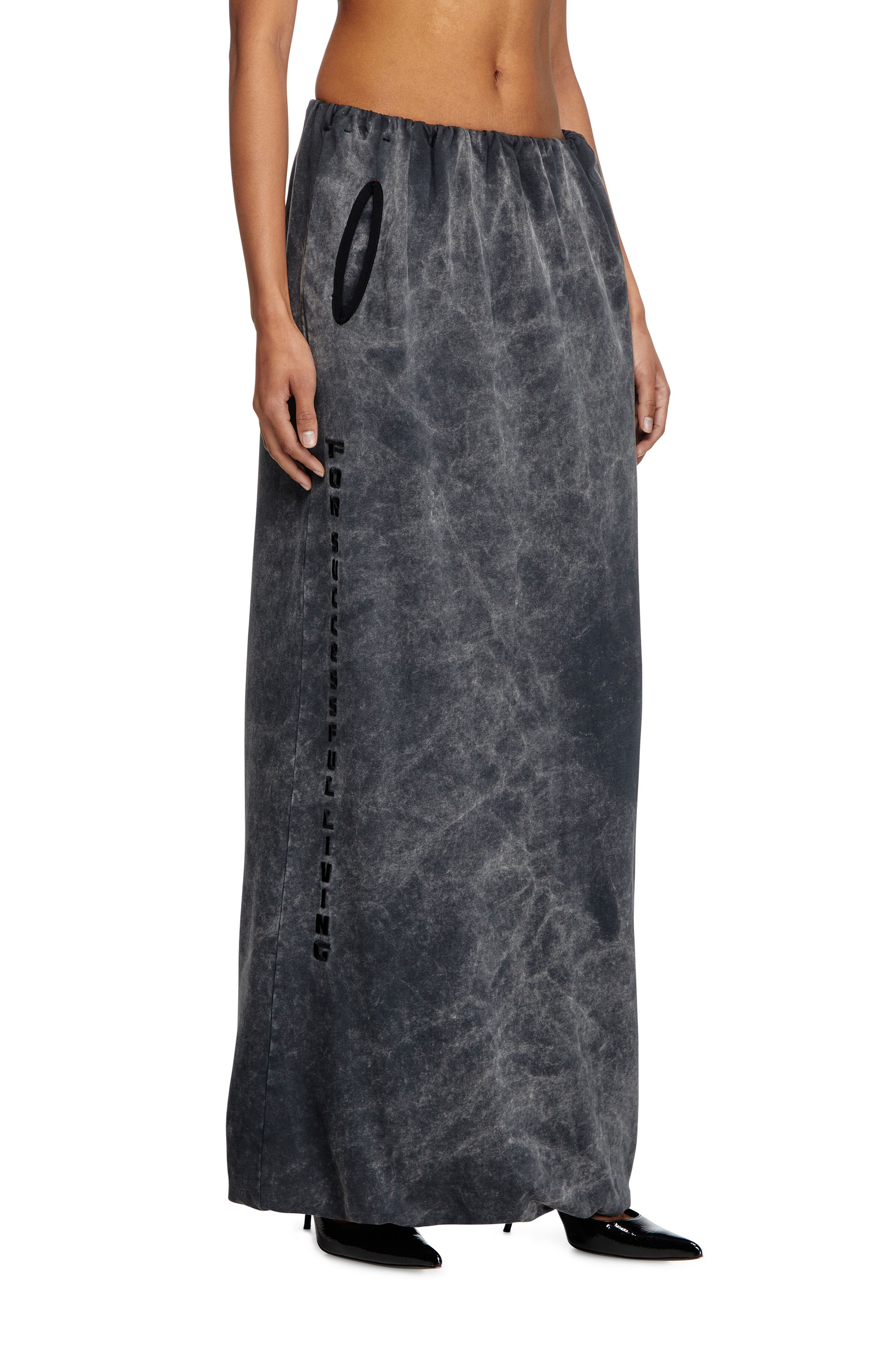 Diesel - O-REIRA, Woman's Balloon-shaped maxi skirt in Black - 2