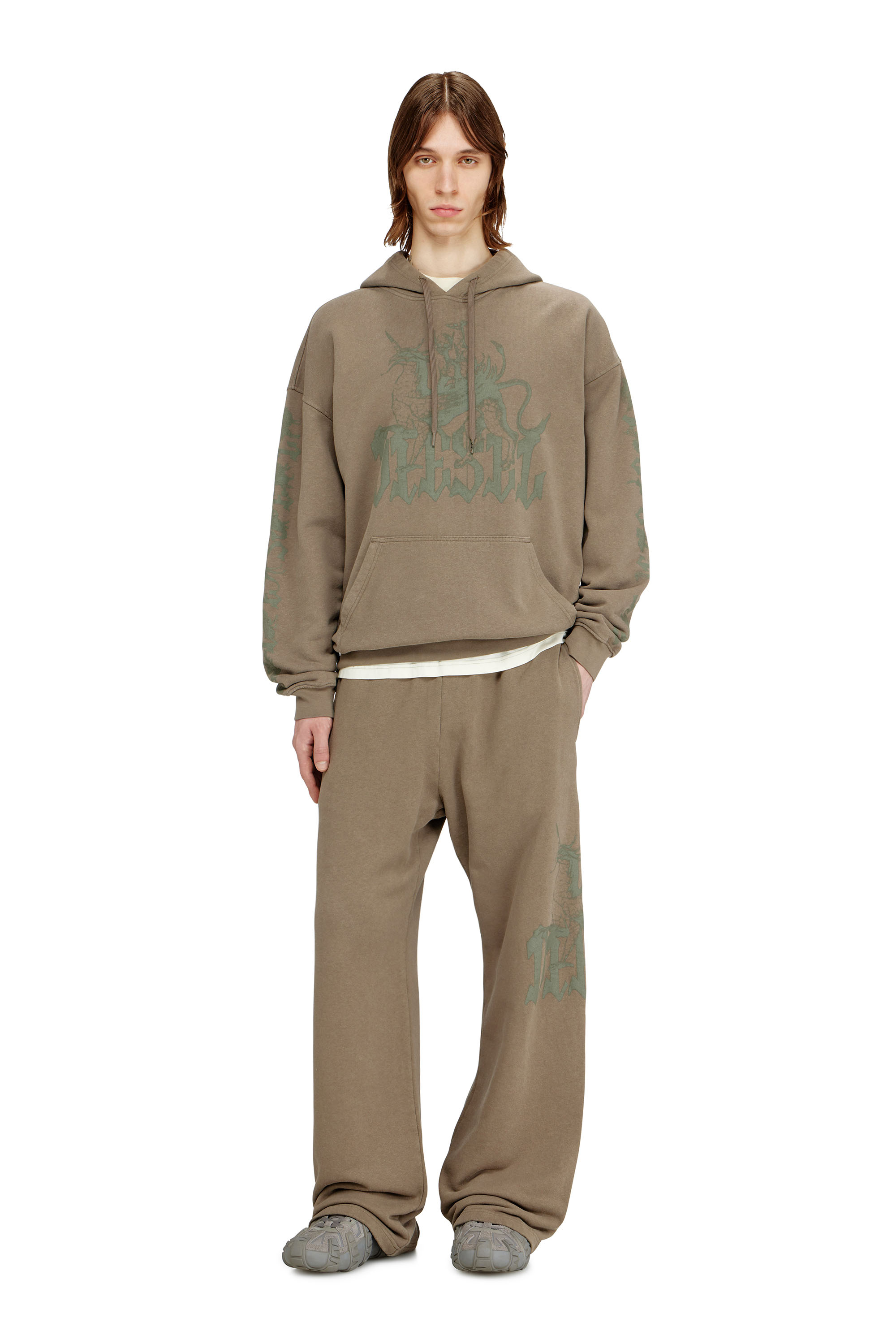 Diesel - P-GRO, Man's Treated sweatpants with logo print in Brown - 2