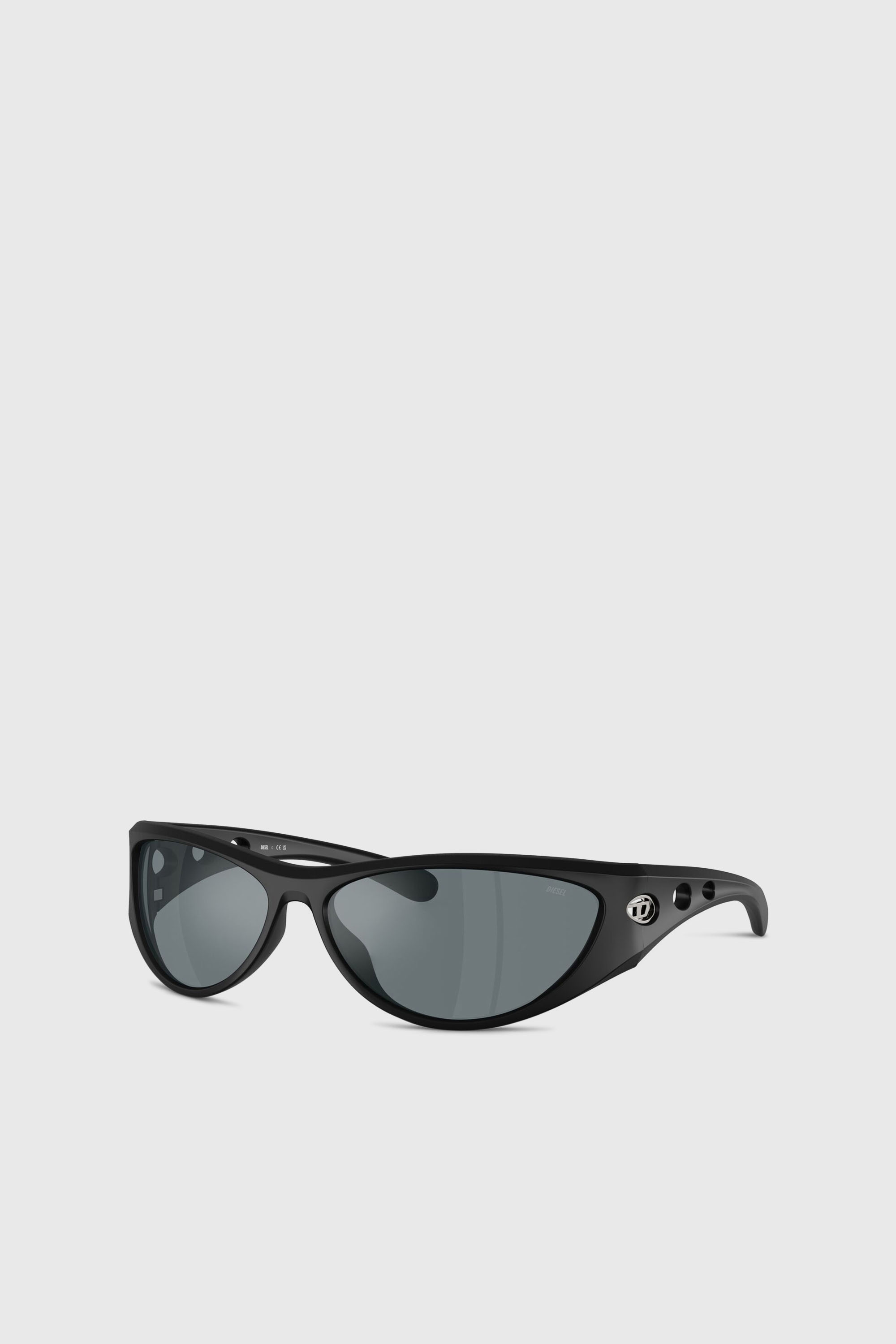 Diesel - 0DL3004U, Unisex's Cat-eye style sunglasses in Black - 1