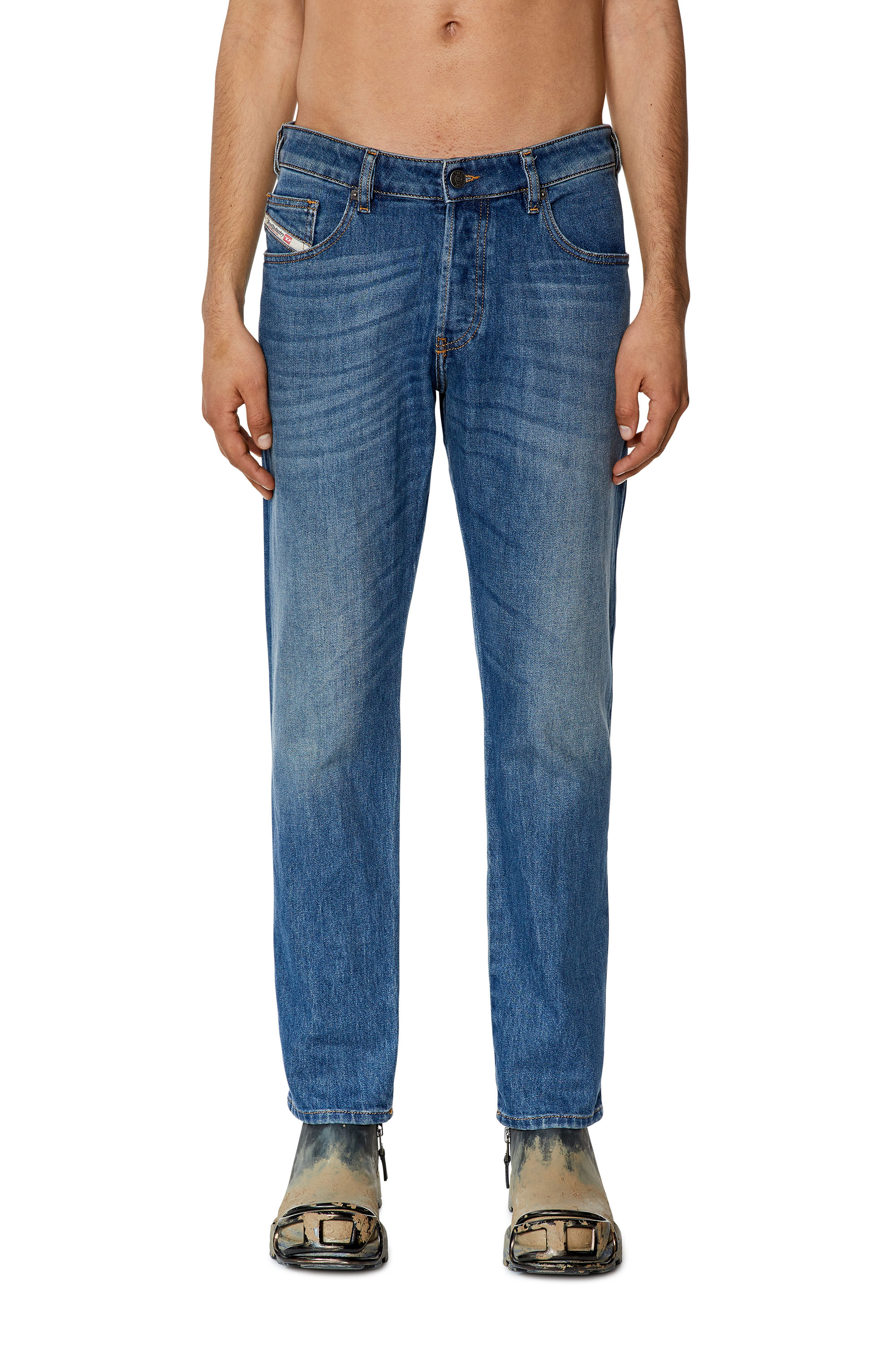 Diesel - D-Yennox 09G83 Tapered Jeans, Medium blue - Image 1